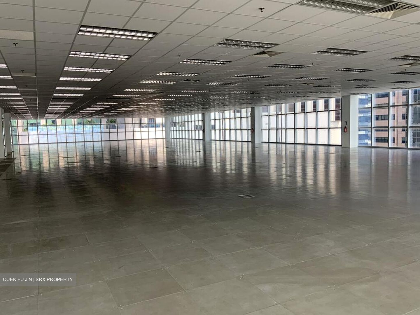 Lippo Centre (D2), Office #583760601